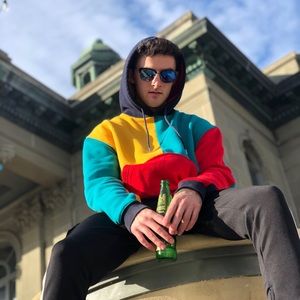 Meet your Posher, Caleb